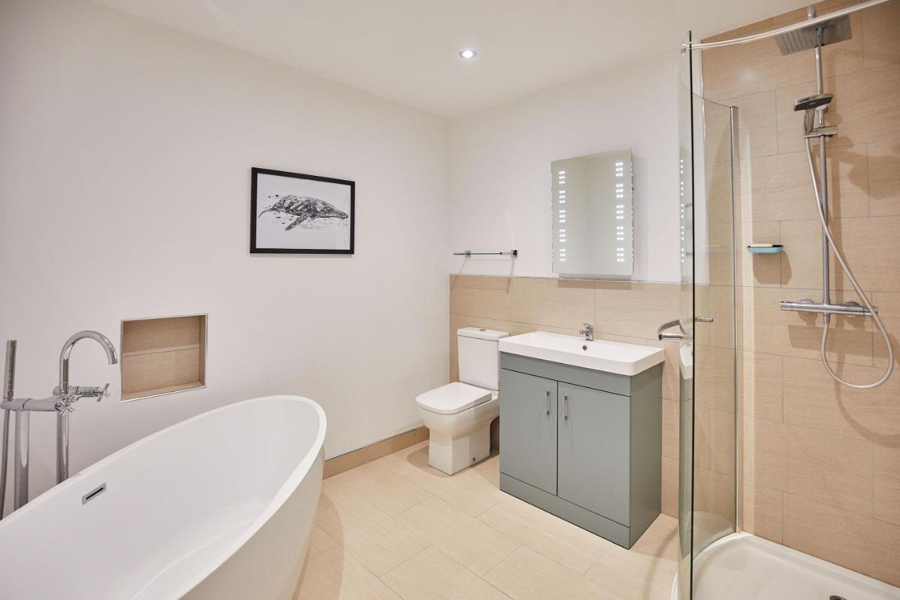 Host & Stay - 4 Metropole Towers Whitby Exteriér fotografie